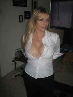 hot married woman in Shelton